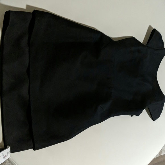 Halston Heritage Capped Sleeve Dress - Picture 5 of 8